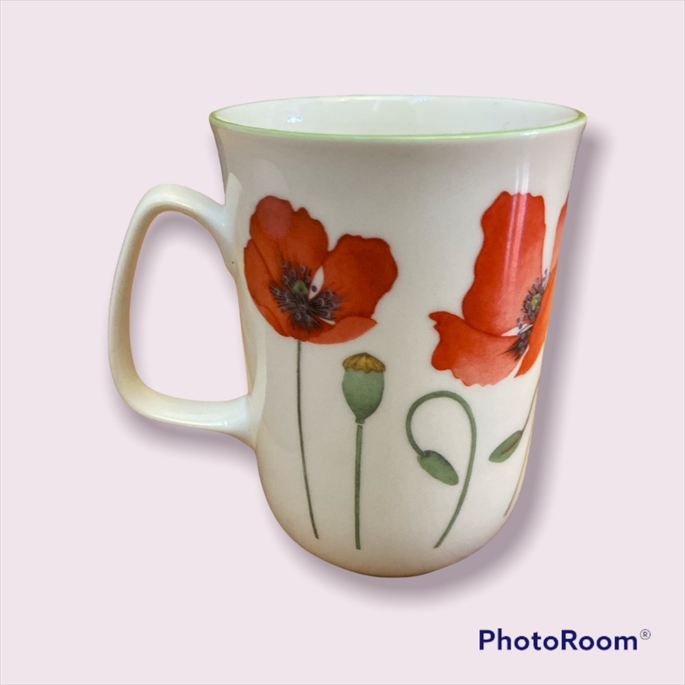 Rose of England Fine Bone China Poppy Mug - Made in United Kingdom
